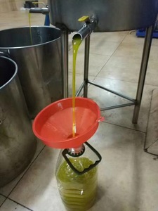 自榨散装橄榄油销售
